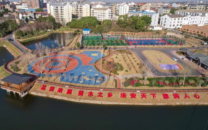 周巷镇新时代文明实践广场。