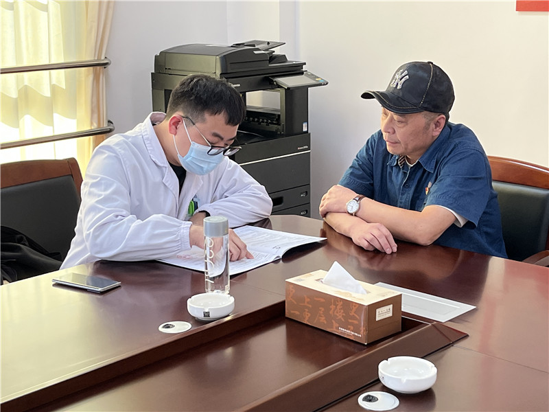 体检报告解读（张念  摄）