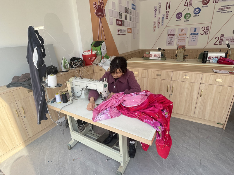 服务中心已引进12家服务主体。