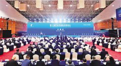 第十届库布其国际沙漠论坛开幕 