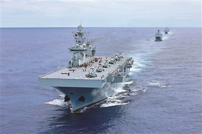 海军某部舰艇编队开展远海战备训练（资料照片）。 乔晨曦摄