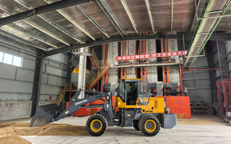 工人正在作业。张子豪摄