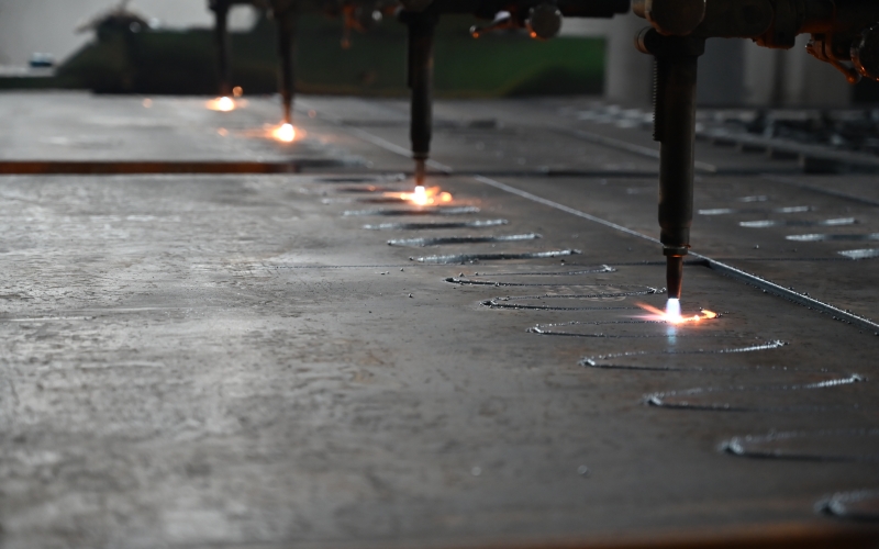 武天高速天门西段的施工现场。