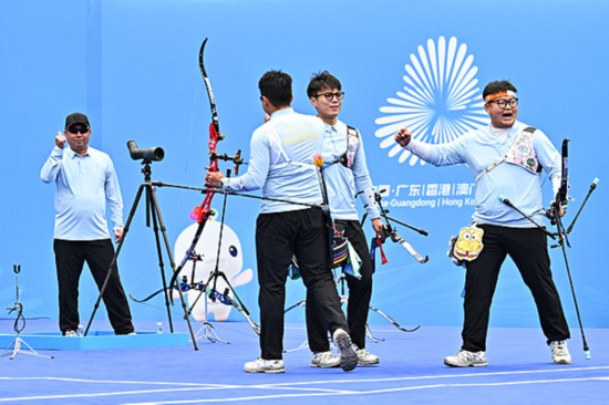 射箭男子反曲弓团体决赛山东队夺冠
