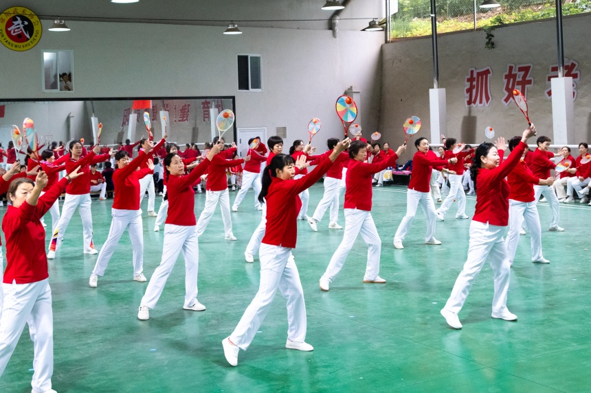 2025年全国柔力球大篷车公益惠民推广万里行活动。