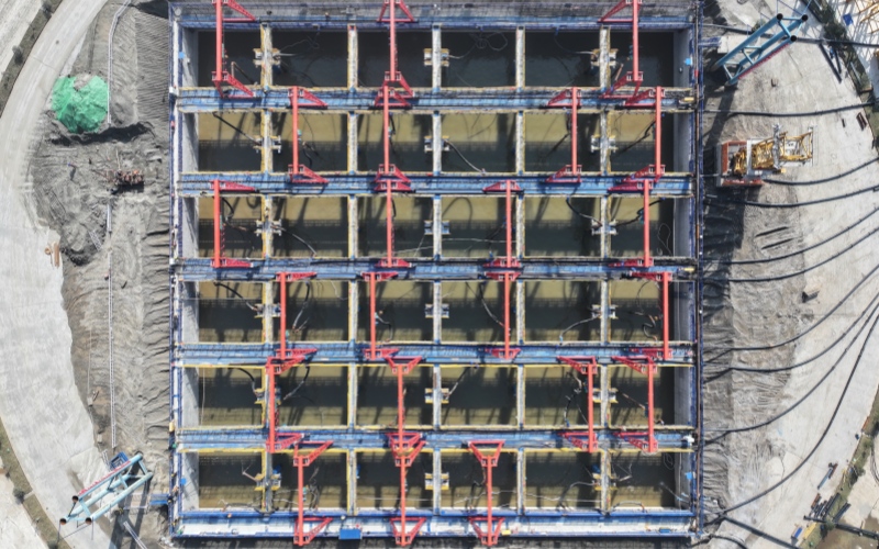 沉井下沉到位近景。